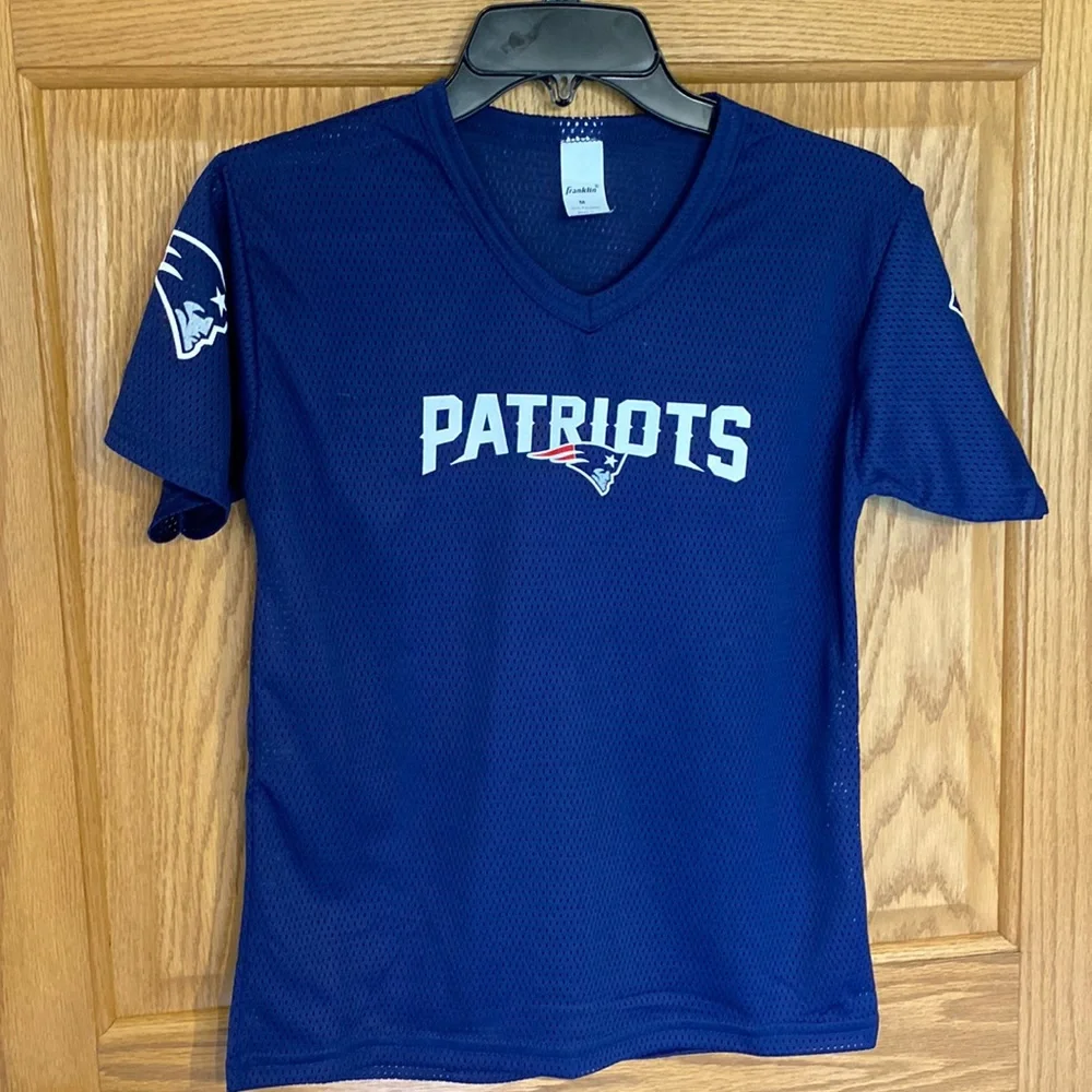 Kids Patriots Mesh Franklin Jersey - b neck  with Patriots logo on sleev…